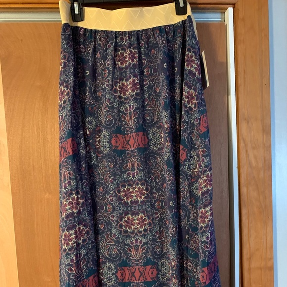 Lularoe Lucy Maxi Skirt - Picture 2 of 3
